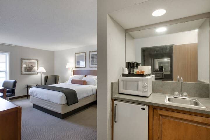 Room 4 of 26